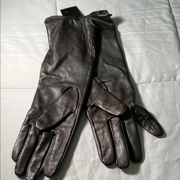 New Women's Ash Gray Leather Gloves - Picture 1 of 6